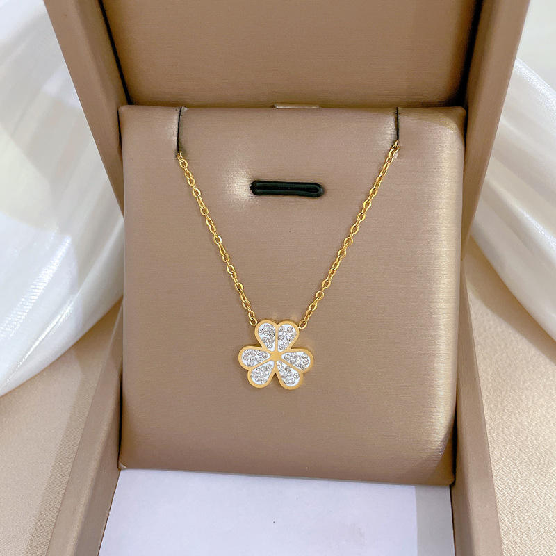 Hot Selling Statement Gold Stainless Steel Heart Butterfly Pendant Necklace