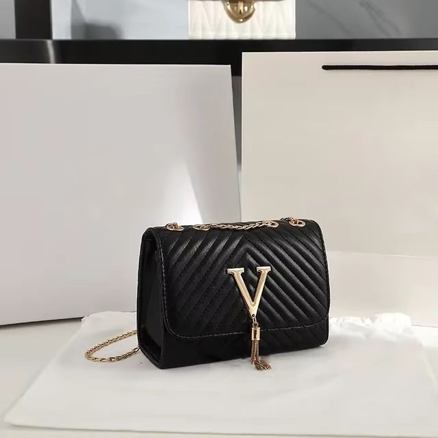 Luxury Handbag Women Embroidered Crossbody Bag Sequined Tassel Clutch Small Party Purse Polyester Fashion Brand Shoulder