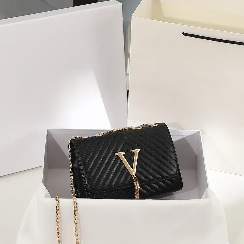 Luxury Handbag Women Embroidered Crossbody Bag Sequined Tassel Clutch Small Party Purse Polyester Fashion Brand Shoulder