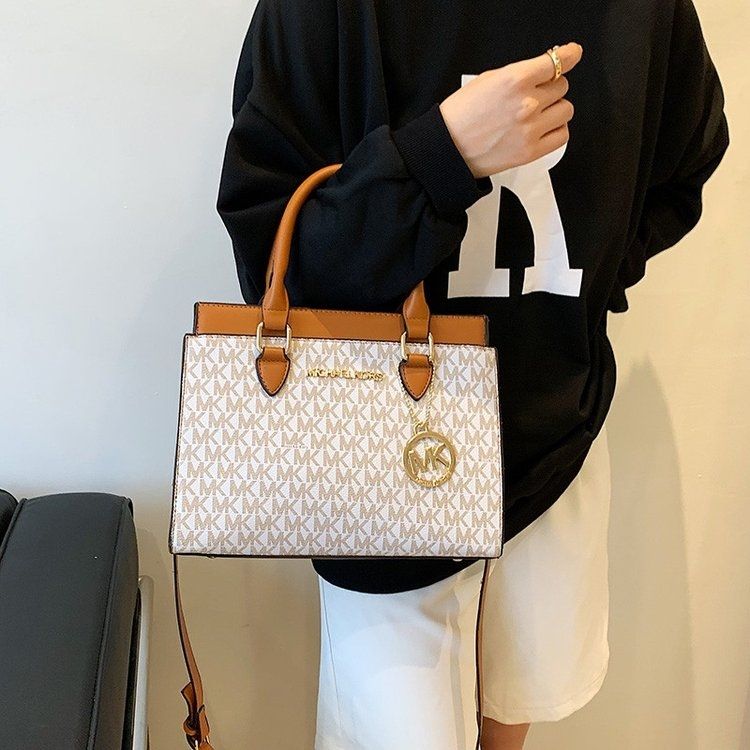 Luxury Brand Fashion Handbags Ladies Messenger Bags for Women Large Capacity PU Material High Quality Bags