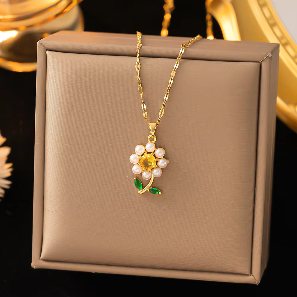 Luxury 18K Gold Plated Pendant Necklace with Pearl, Zircon, Clover & Butterfly Charm