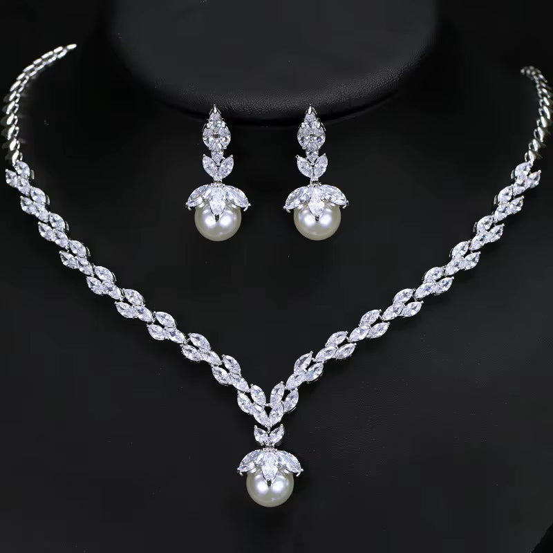 Charming Bridal Sparkling Luxury Jewelry Crystal Dangle Earrings Matching Necklace