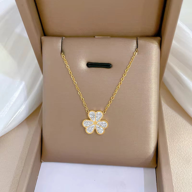 Hot Selling Statement Gold Stainless Steel Heart Butterfly Pendant Necklace