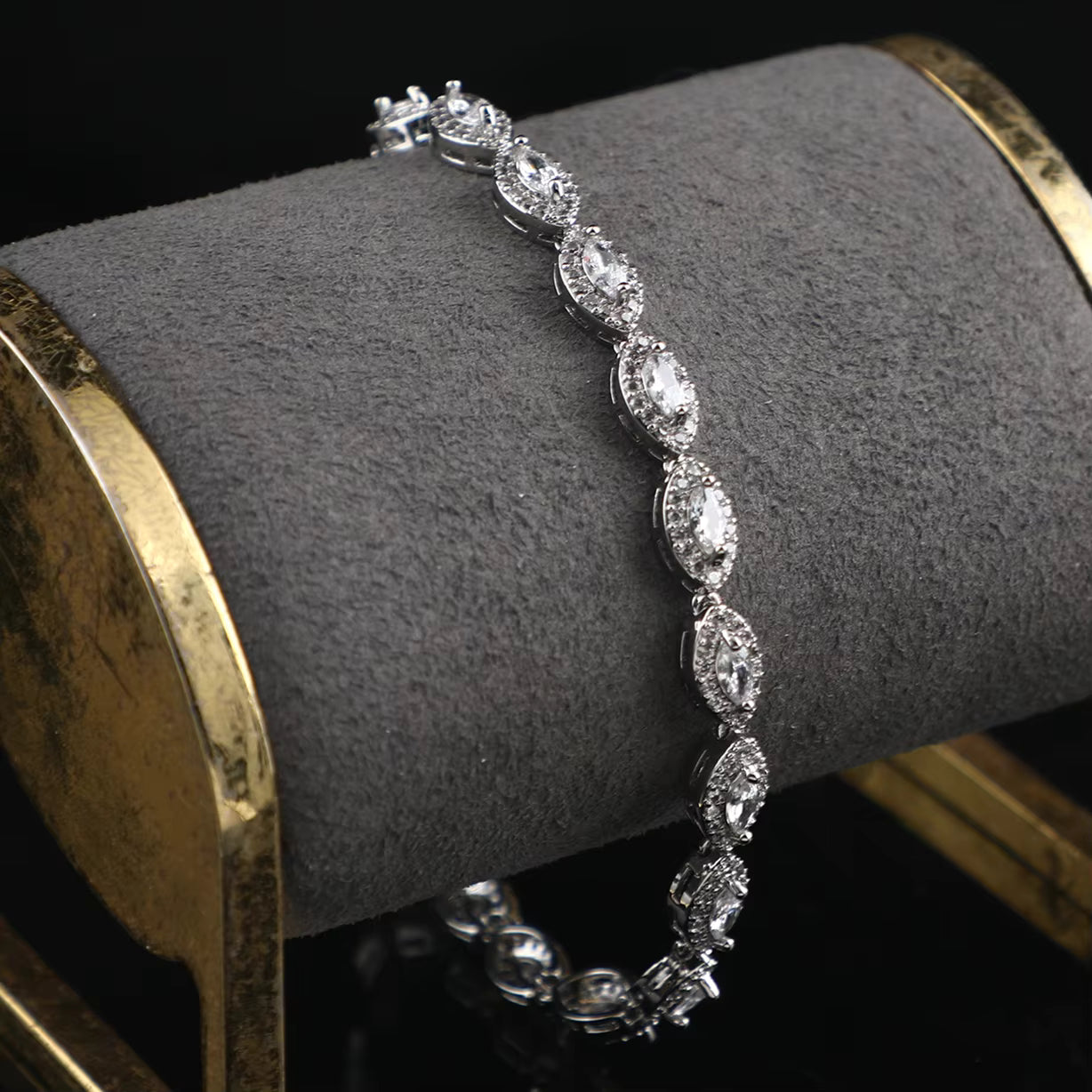 Fashion Jewelry Evil Eye Bracelet Men Luxury Cubic Zirconia Charm Bracelet for Women