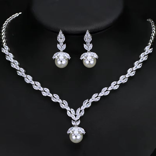 Charming Bridal Sparkling Luxury Jewelry Crystal Dangle Earrings Matching Necklace